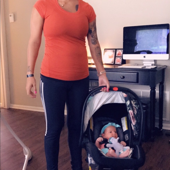 Meet your Posher, Aleey - Picture 4 of 8